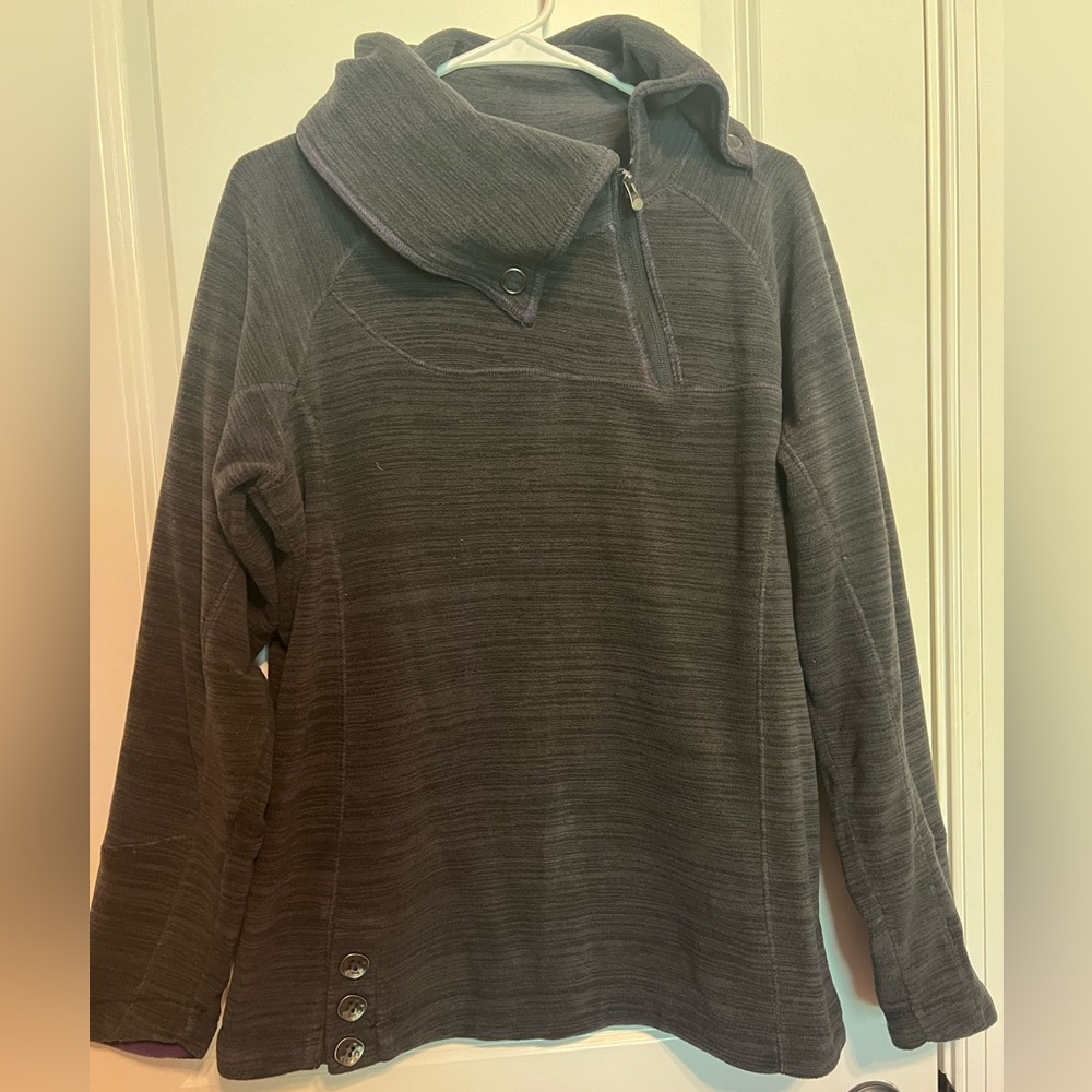 Cabela’s Women’s Fleece Sweatshirt Size Large